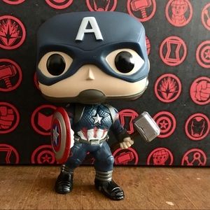 Funko Pop Captain America w Mjolnir & Shield